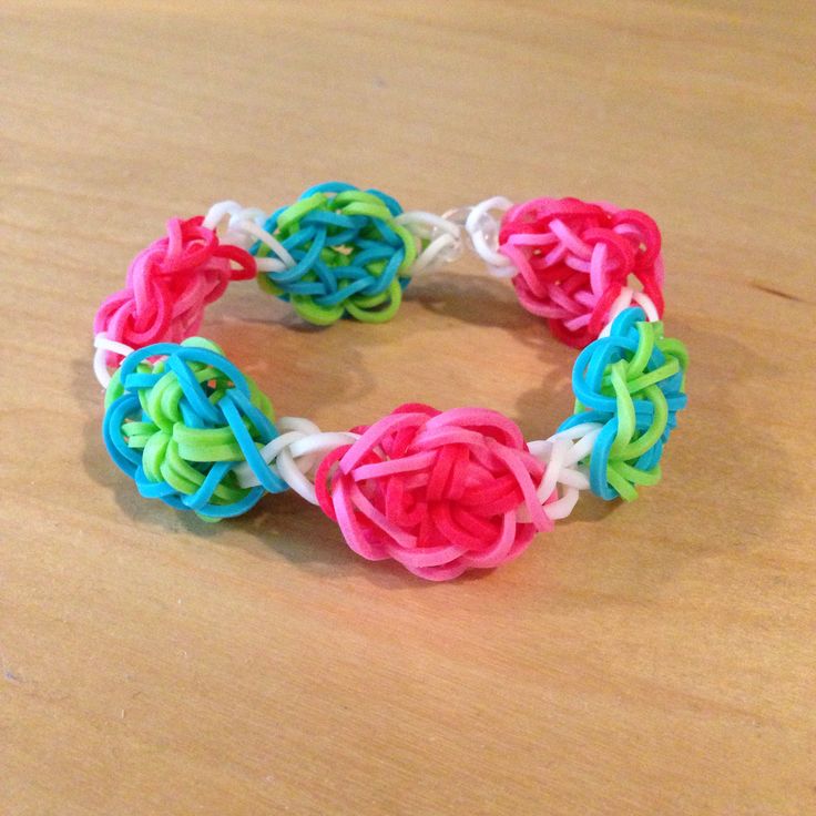 Cute Flower Design Bracelet