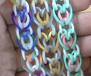 Cutest Heart Link Rainbow Loom Bracelet Tutorial