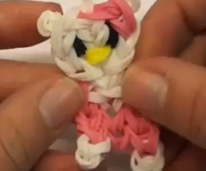 Tutorial for Cute Hello Kitty Loom Charm