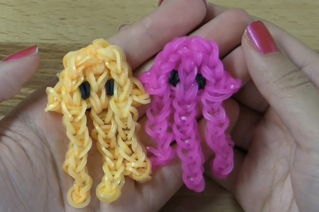 Easy Jellyfish Loom Charm Tutorial