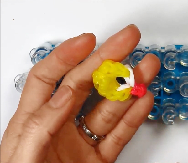 Sweet little Flappy Bird Loom Charm Tutorial