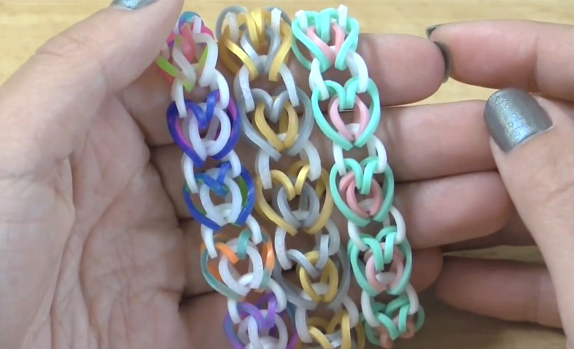 Cutest Heart Link Rainbow Loom Bracelet Tutorial